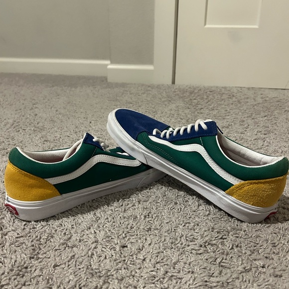 VANS Old Skool Yacht Club Skater Shoes Men's 10 Blue Green Red Yellow Sneakers - Picture 1 of 6